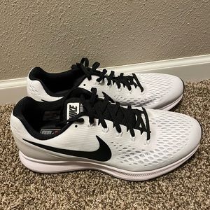 Nike Pegasus 34 white